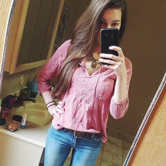 Meet your Posher, Hannah - Picture 1 of 1